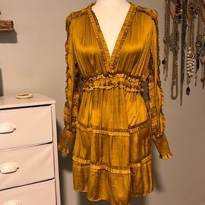 Silky ruffle dress L